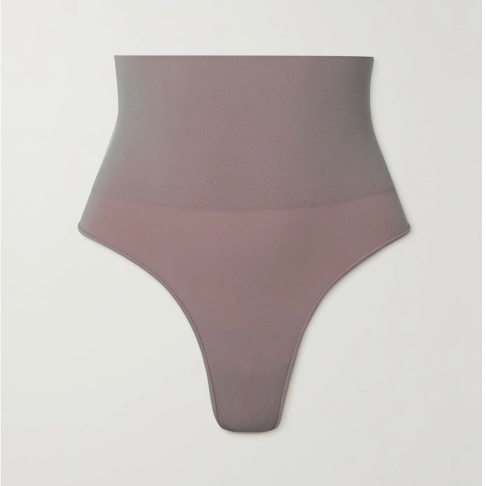 Skims Core Control Thong